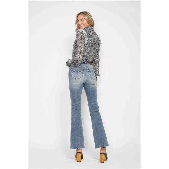 Judy Blue Full Size Tummy Control Back Embroidered‎ Pocketed Bootcut Jeans Plus - Picture 11 of 16